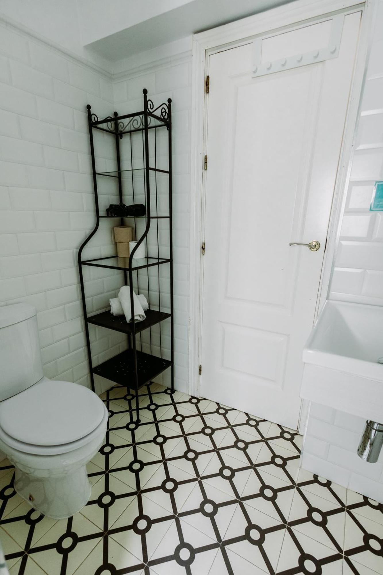Spacious Central Apartment セビリア エクステリア 写真